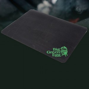 Die Big Green Egg Grillmatte schützt Ihren Boden
